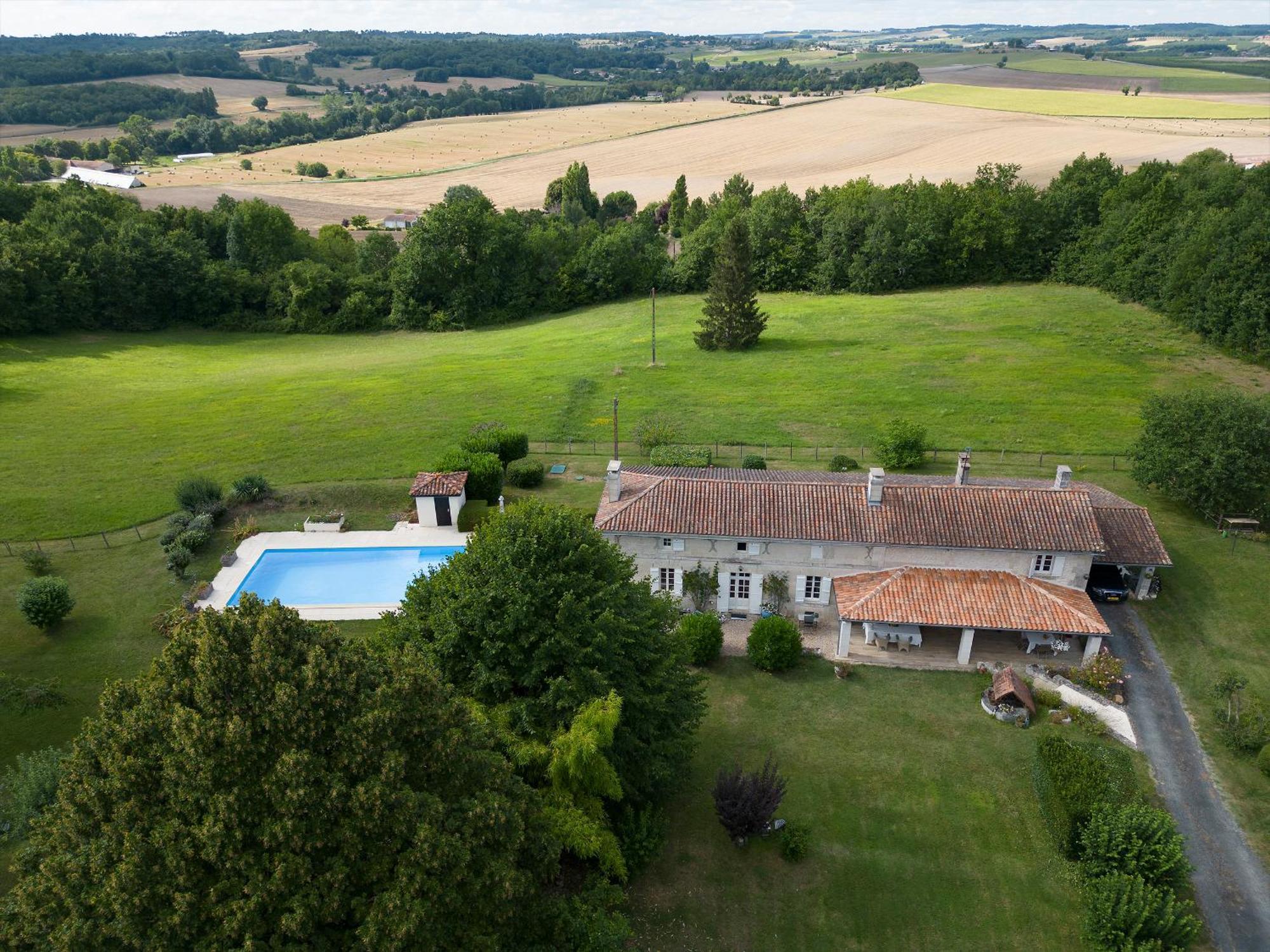 Le Boisdalon Bed and Breakfast Yviers Buitenkant foto
